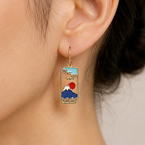 Japanese Earrings - Mount Fuji