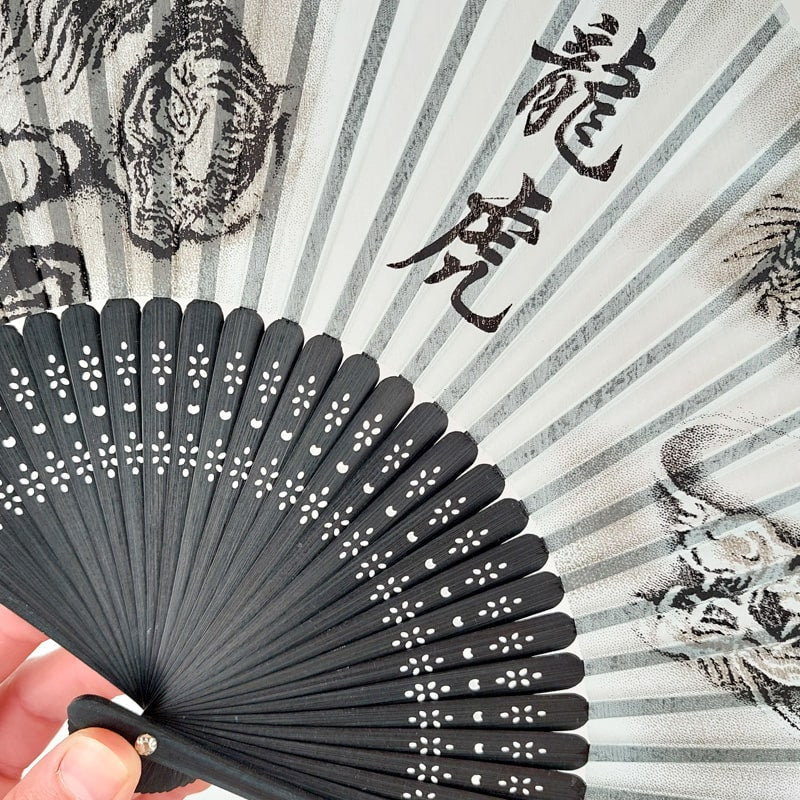 Japanese Fan – Tiger & Dragon Design