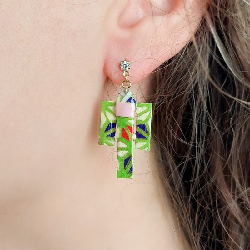 イヤリング・ノンホールピアス kimono earrings Kimono Earrings - Green | Japan Avenue
