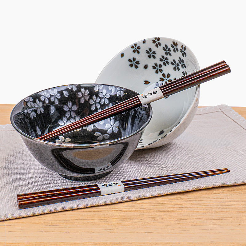 Set of 2 Japanese Bowls - Black & White