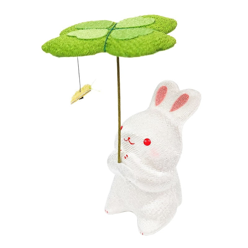 Figurines From Japan - Bunny & Clover