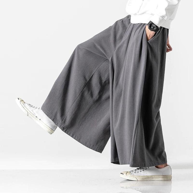 http://japan-avenue.com/cdn/shop/products/japanese-hakama-pants-397.jpg?v=1666900192