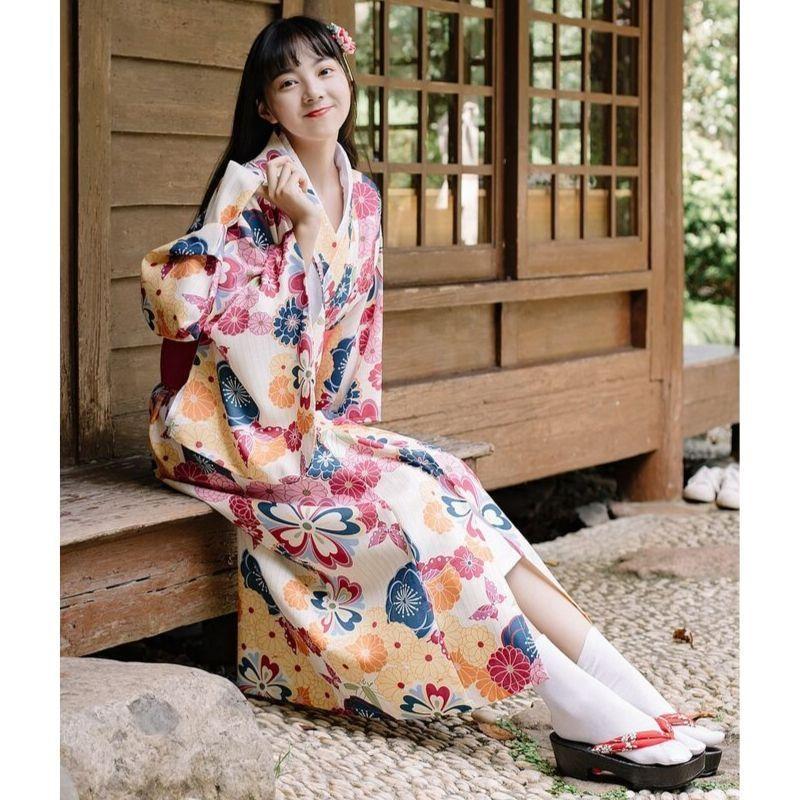 Japanese Woman Kimono - Sakura & Kiku