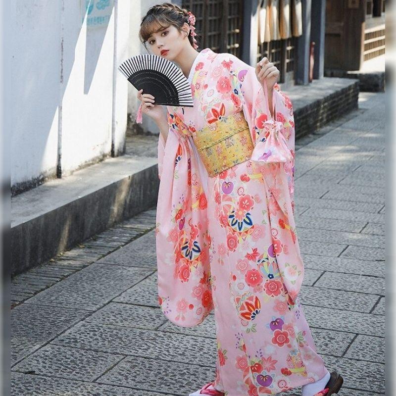 Women’s Traditional Japanese Kimono Dress