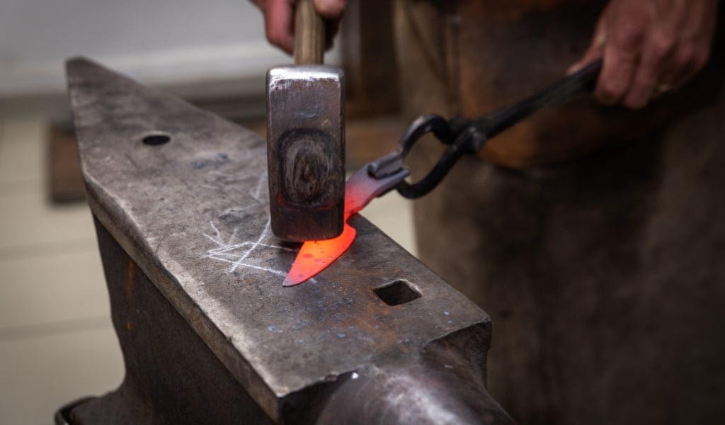 Knife manufacturing