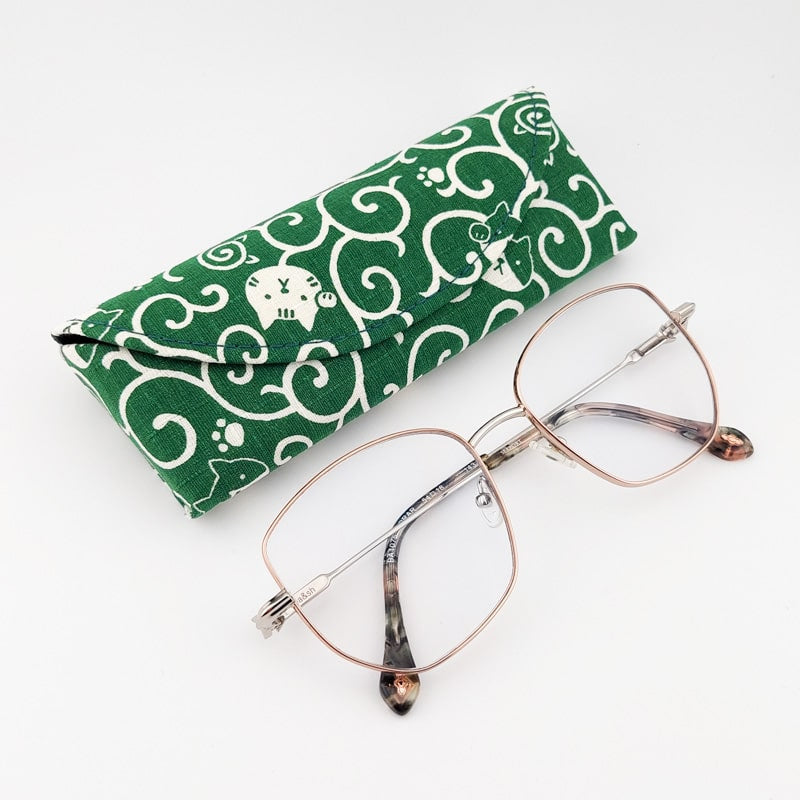 Karakusa Cat Glasses Case