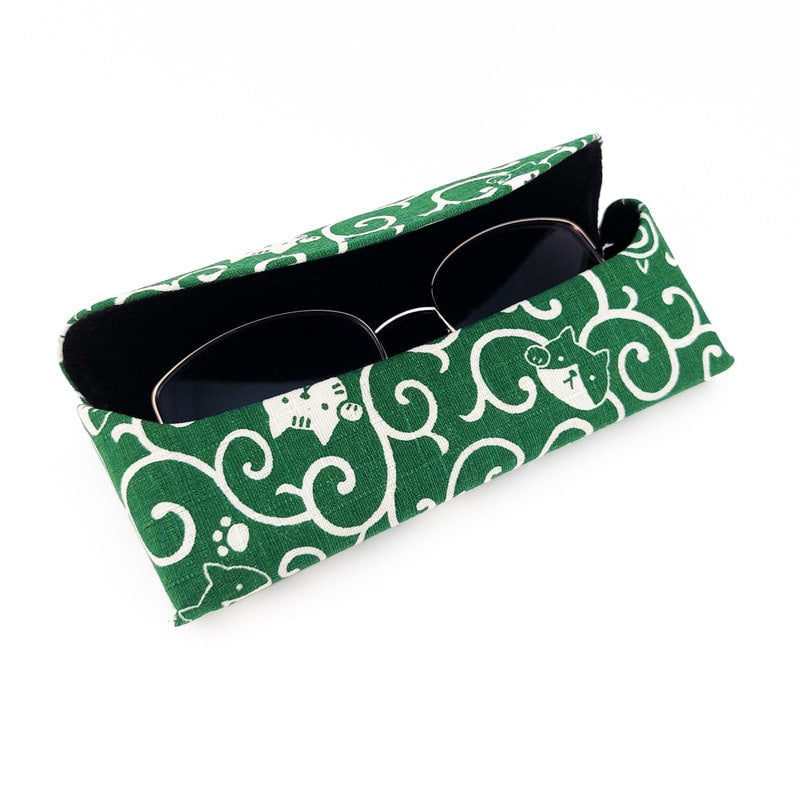 Karakusa Cat Glasses Case