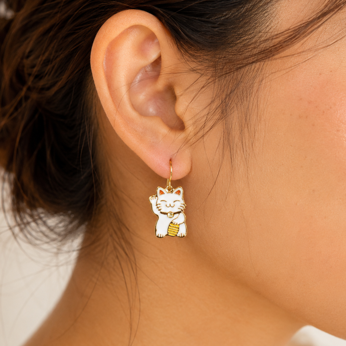 Japanese Earrings – White & Gold Maneki-Neko Lucky Cat