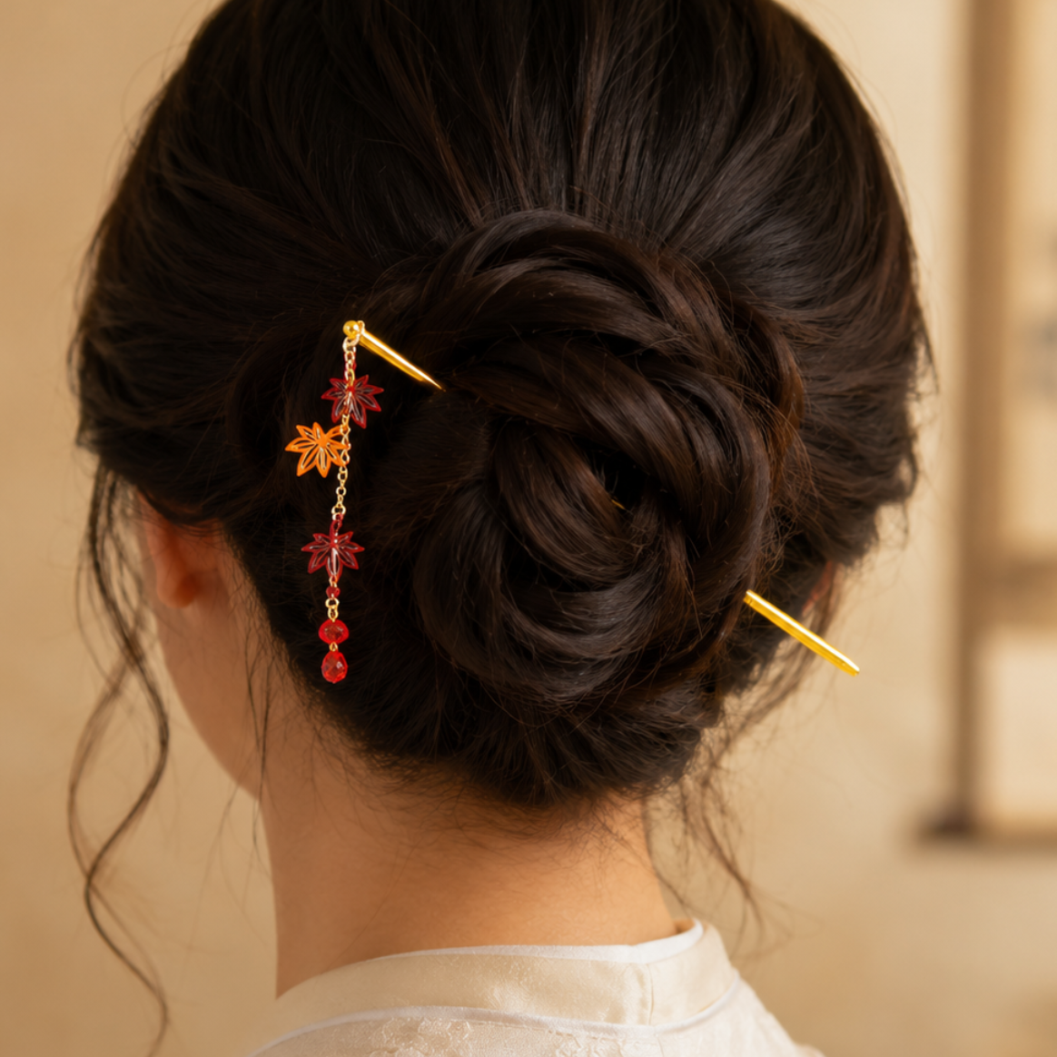Japanese Kanzashi Hairpin – Momiji Leaves