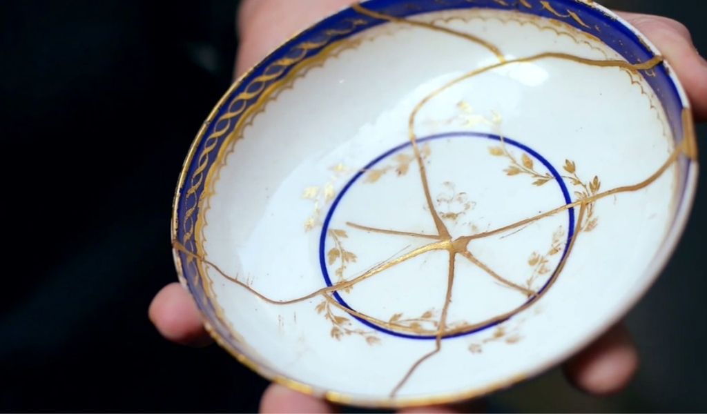 Kintsugi the art of Japanese repair