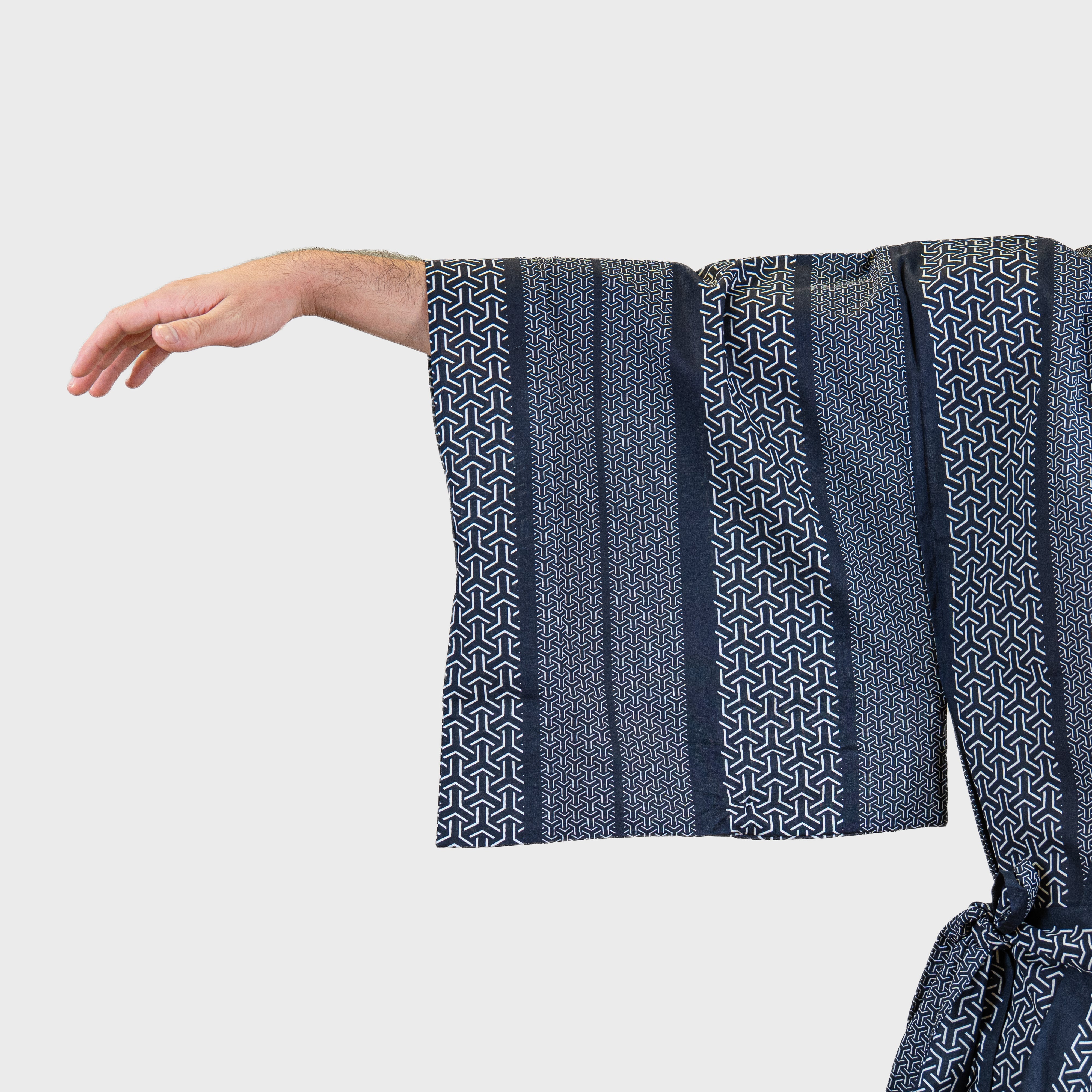 Men’s Yukata Kimono – Kumi-Kikkō
