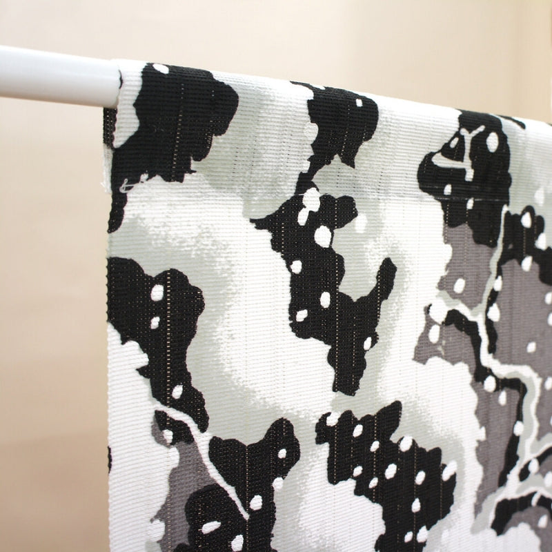 Noren Curtain - Snow 85 x 150 cm (33.5’’ x 59’’)
