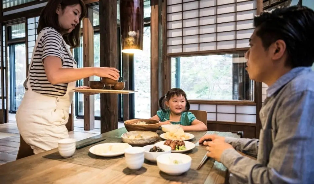 politeness at the table