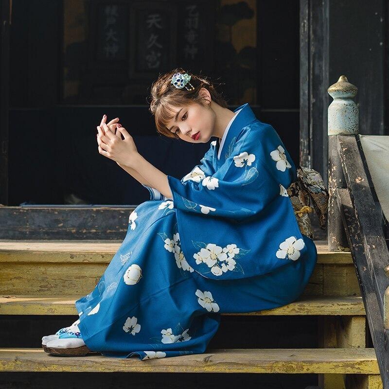 Traditional Kimonos For Women - Hanafubuki