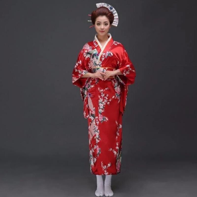 Traditional Women’s Kimono - Floral Aka One Size