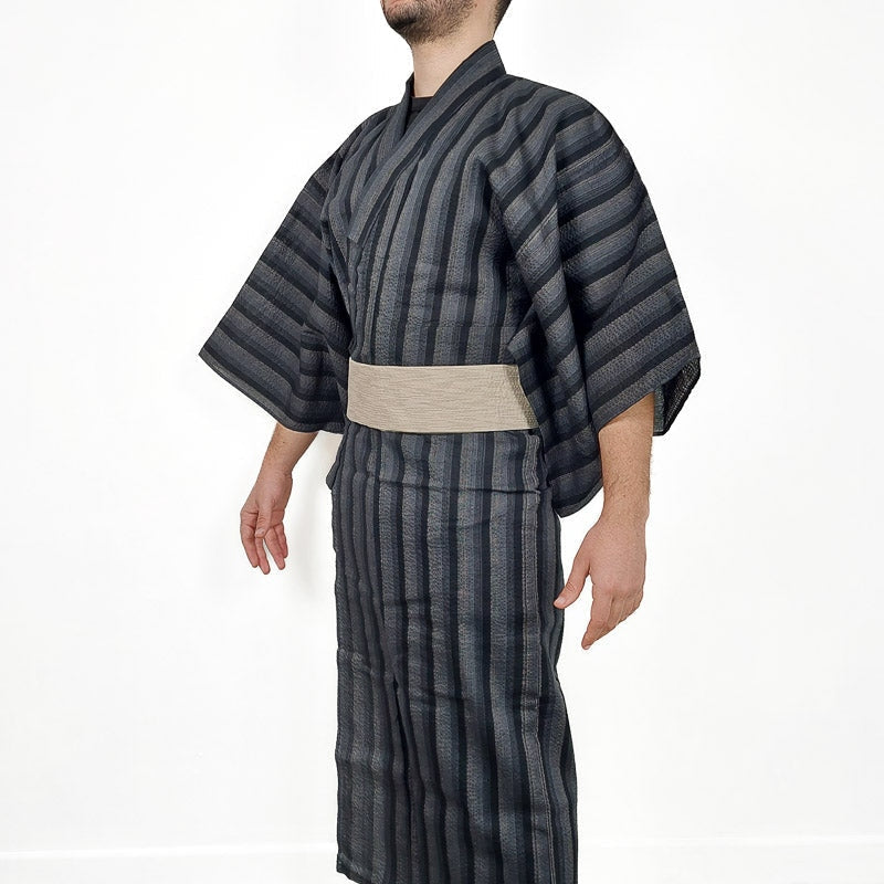 Do men wear kimono best sale